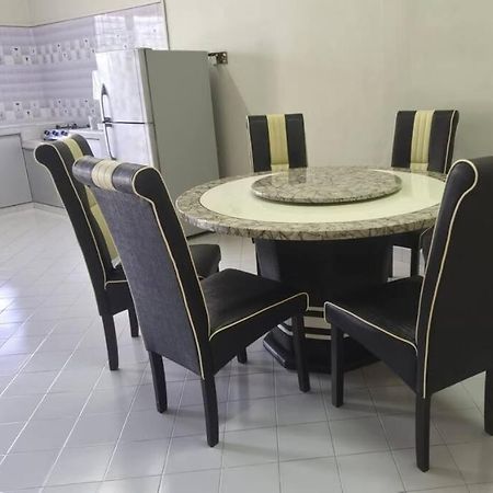 Mersing Spacious 3Bedroom With Free Parking Space Dış mekan fotoğraf