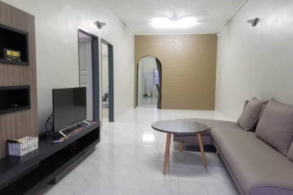 Mersing Spacious 3Bedroom With Free Parking Space Dış mekan fotoğraf